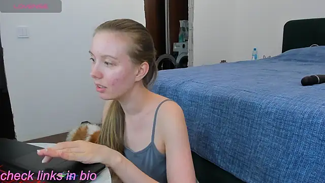 Snapshot of Peggy_Beauty chatting on July 14, 7:08 pm Peggy Beauty online show from July 14, 7:08 pm