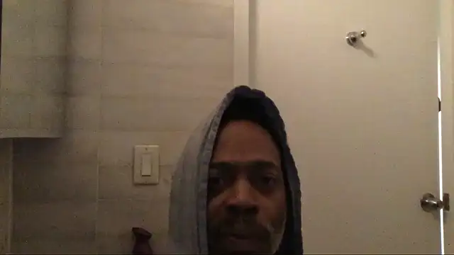 Snapshot of theblacklordmaster chatting on December 4, 1:20 pm theblacklordmaster online show from December 4, 1:20 pm