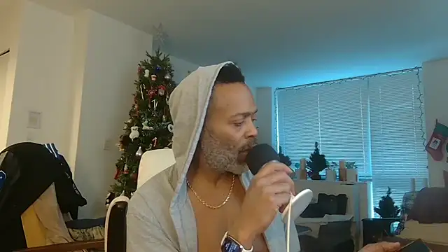 Snapshot of theblacklordmaster chatting on January 7, 3:44 pm theblacklordmaster online show from January 7, 3:44 pm