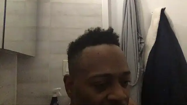 Snapshot of theblacklordmaster chatting on January 21, 1:00 pm theblacklordmaster online show from January 21, 1:00 pm