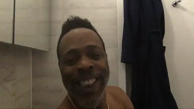 Snapshot of theblacklordmaster chatting on February 24, 12:26 pm theblacklordmaster online show from February 24, 12:26 pm