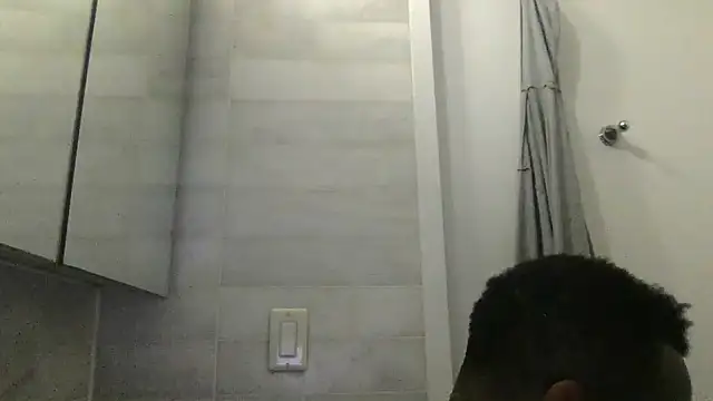 Snapshot of theblacklordmaster chatting on September 11, 11:32 am theblacklordmaster online show from September 11, 11:32 am