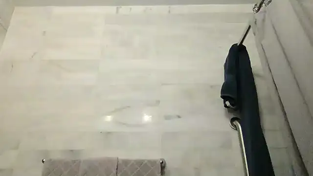 Snapshot of theblacklordmaster chatting on October 14, 11:33 am theblacklordmaster online show from October 14, 11:33 am