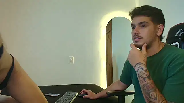 Rose dom online show from May 15, 1:56 am