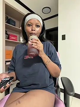 Neelo-Smith online show from May 6, 4:08 am