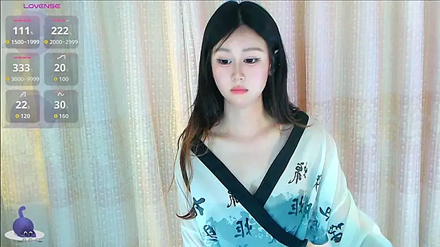 Aimee-520 online show from May 19, 1:56 am