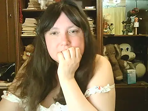 Snapshot of CarrieQPeach chatting on May 11, 10:51 pm CarrieQPeach online show from May 11, 10:51 pm