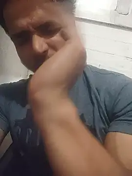 Snapshot of rounakhunk chatting on October 29, 11:23 am rounakhunk online show from October 29, 11:23 am