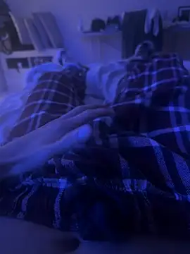 lovesme1212 online show from April 3, 10:02 am