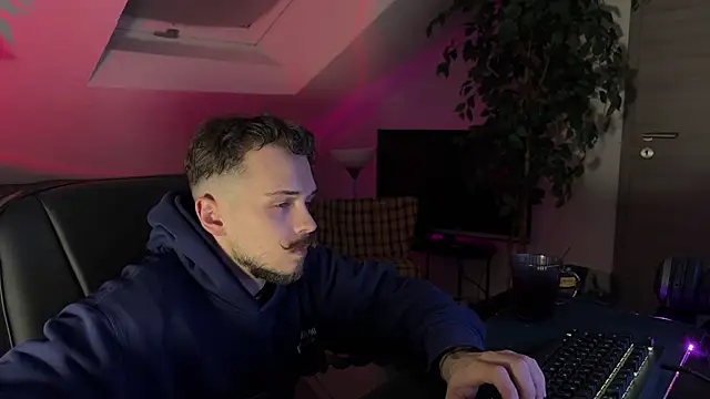 naked psy online show from February 23, 6:49 pm