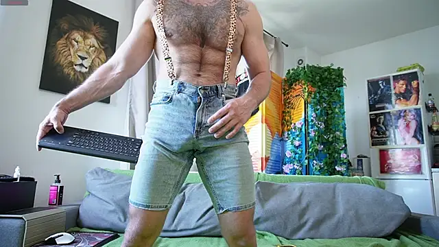 rusbigpaul online show from May 2, 7:24 am
