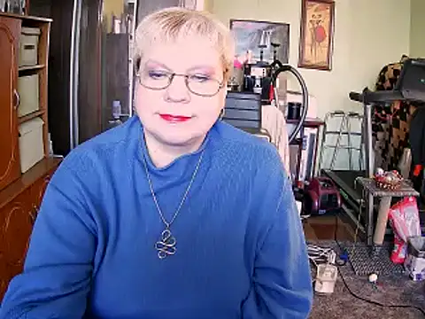 Snapshot of LOLA8888 chatting on October 13, 10:59 am LOLA8888 online show from October 13, 10:59 am