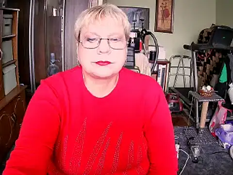 Snapshot of LOLA8888 chatting on October 22, 11:43 am LOLA8888 online show from October 22, 11:43 am