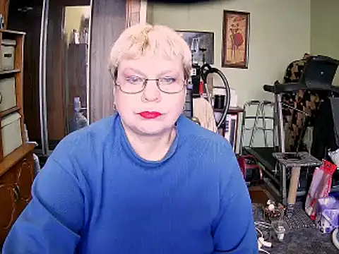 Snapshot of LOLA8888 chatting on November 1, 11:56 am LOLA8888 online show from November 1, 11:56 am