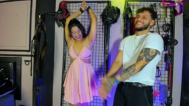 Twisted Fantasy online show from December 3, 2:08 am