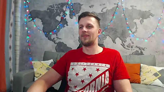 Snapshot of VikingChrisss chatting on December 17, 5:15 pm VikingChrisss online show from December 17, 5:15 pm