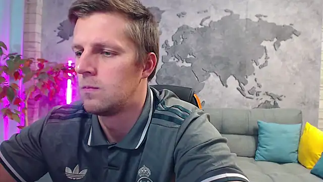 VikingChrisss online show from December 5, 11:30 am