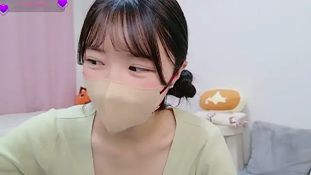 Snapshot of anchan_ chatting on October 13, 1:11 pm anchan  online show from October 13, 1:11 pm