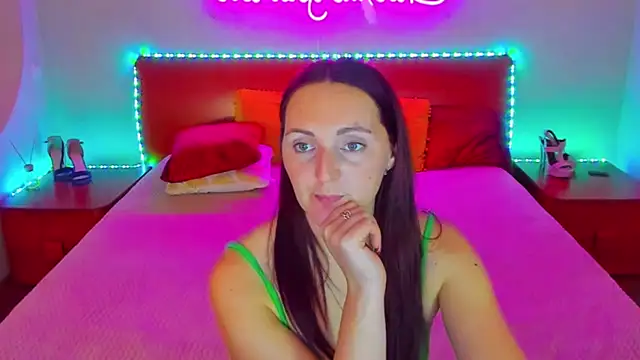 MagicEyess online show from December 13, 2:16 pm