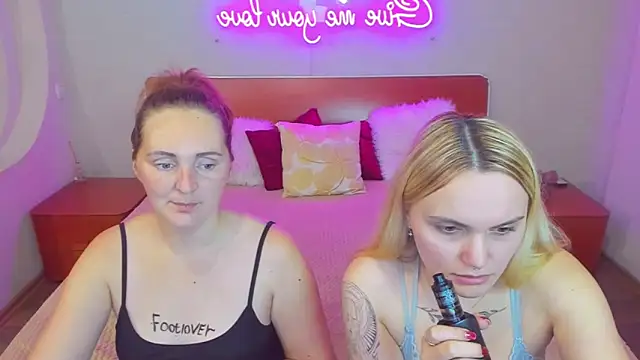 MagicEyess online show from November 28, 6:21 pm