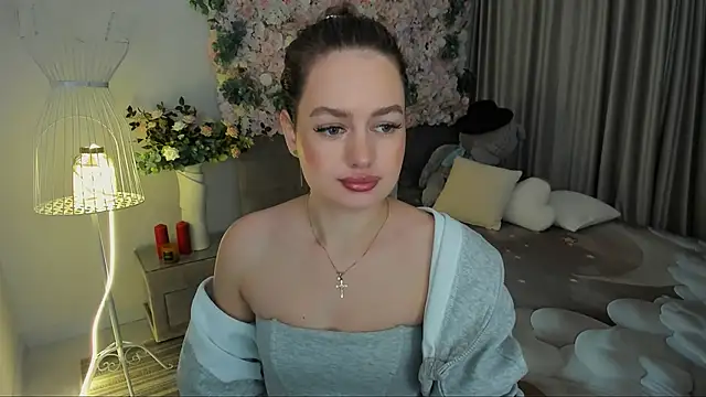 MiracleCurly online show from November 14, 7:23 pm