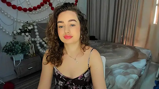 MiracleCurly online show from June 27, 4:06 am