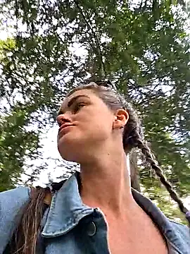 Lilmissvyx online show from July 15, 2:11 pm