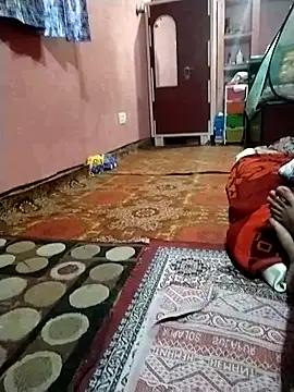 Snapshot of ohana143 chatting on February 15, 2:22 pm ohana143 online show from February 15, 2:22 pm