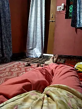 Snapshot of ohana143 chatting on February 17, 12:16 pm ohana143 online show from February 17, 12:16 pm