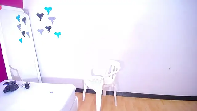 Snapshot of cock_whisperer69_ chatting on February 24, 2:04 pm cock whisperer69 online show from February 24, 2:04 pm