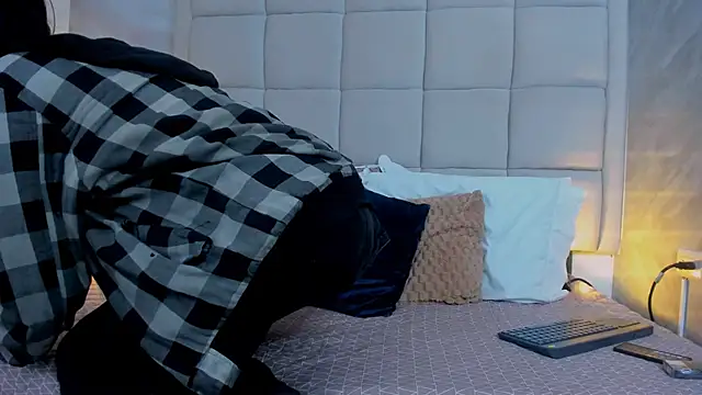 Hecatee 77 online show from October 1, 8:26 pm