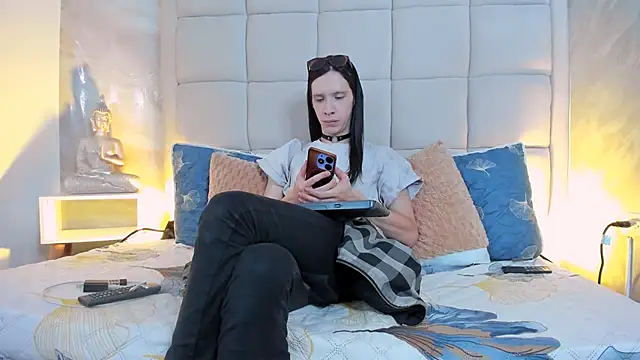 Hecatee 77 online show from October 14, 8:09 pm