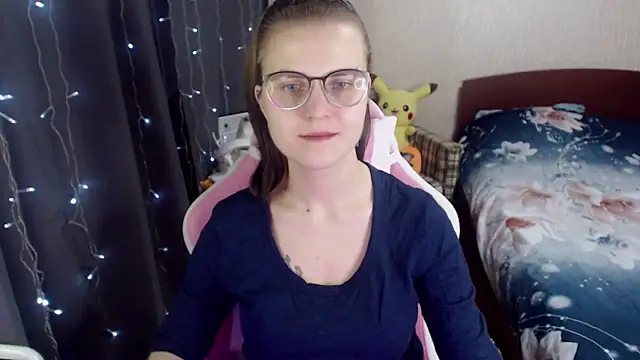 MissBrightShine online show from January 6, 12:24 pm