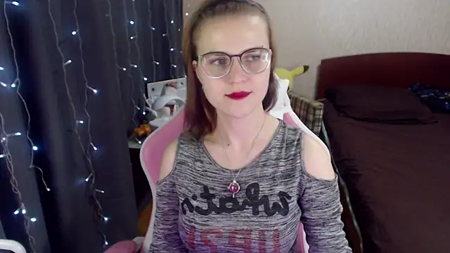 MissBrightShine online show from January 15, 3:50 pm