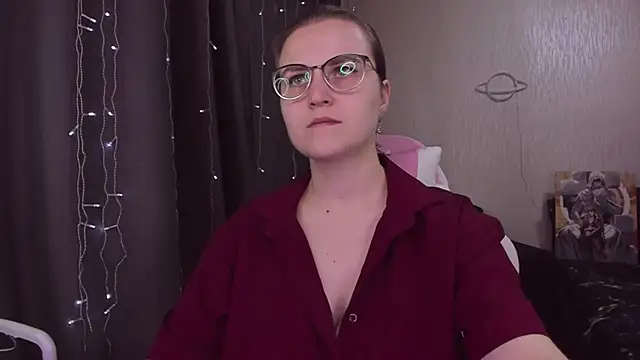 MissBrightShine online show from October 12, 11:31 am