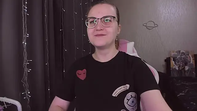 MissBrightShine online show from December 19, 11:28 am