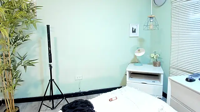  aish a  online show from January 7, 10:52 pm