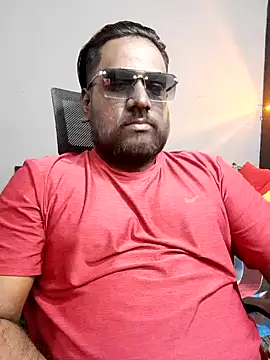 Rayansmith  online show from February 5, 1:15 am