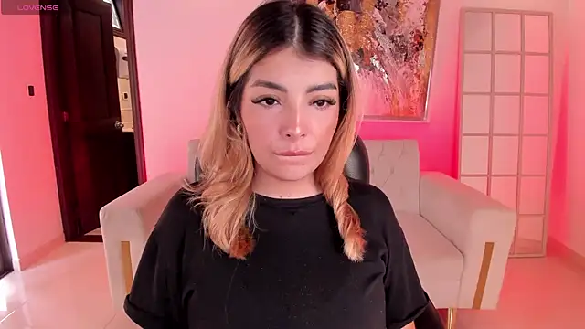 LisaMonroe  online show from January 22, 8:38 pm