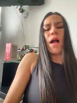 Snapshot of dominantandsubmissiveshow chatting on December 2, 8:55 pm dominantandsubmissiveshow online show from December 2, 8:55 pm