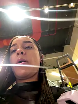 Snapshot of dominantandsubmissiveshow chatting on December 4, 6:06 pm dominantandsubmissiveshow online show from December 4, 6:06 pm