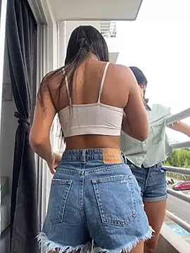 Snapshot of dominantandsubmissiveshow chatting on December 9, 5:52 pm dominantandsubmissiveshow online show from December 9, 5:52 pm