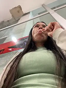 Snapshot of dominantandsubmissiveshow chatting on December 19, 9:49 pm dominantandsubmissiveshow online show from December 19, 9:49 pm