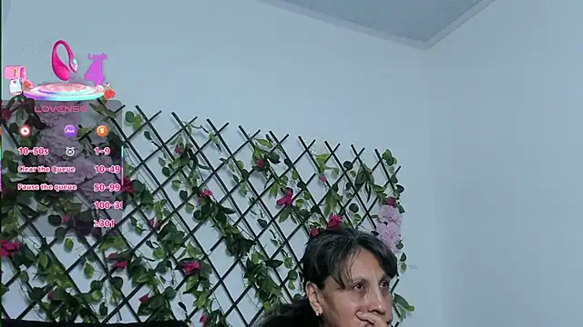 merlyna goldens online show from October 29, 11:17 pm