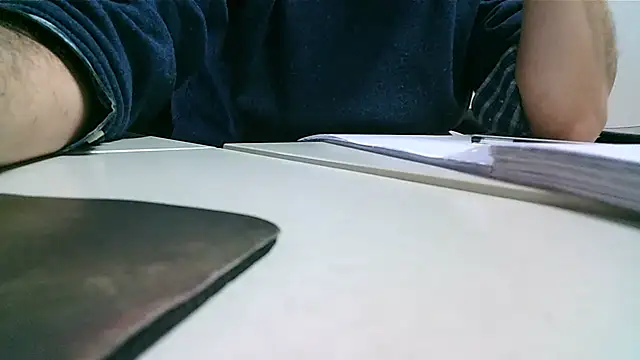 Snapshot of Gregcam chatting on December 4, 12:14 pm Gregcam online show from December 4, 12:14 pm