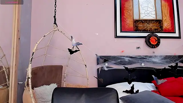 Paula Desousa online show from October 29, 7:37 pm