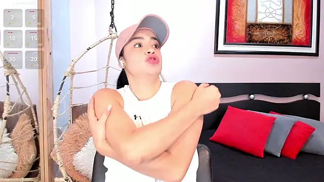 Paula Desousa online show from January 9, 5:04 pm