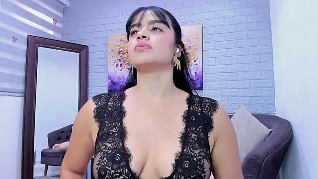 Snapshot of Paula_Desousa chatting on April 12, 4:56 pm Paula Desousa online show from April 12, 4:56 pm
