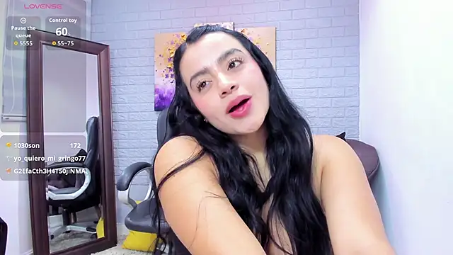 Snapshot of Paula_Desousa chatting on May 13, 8:27 pm Paula Desousa online show from May 13, 8:27 pm