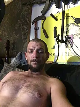 Snapshot of 420rickie420 chatting on December 13, 3:05 am 420rickie420 online show from December 13, 3:05 am